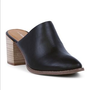 Report Todrick Block Heel Mule 6.5